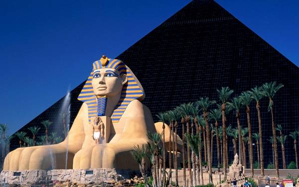 luxor hotel and casino